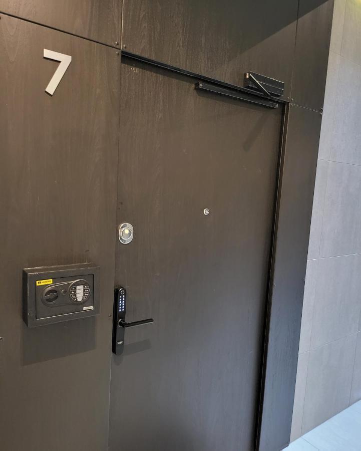 Happy Inn Presidential, Self Check-In, Parking In The Underground Garage VNO Eksteriør billede