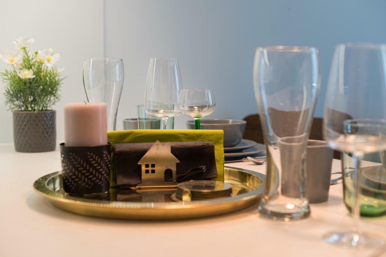 Happy Inn Presidential, Self Check-In, Parking In The Underground Garage VNO Eksteriør billede