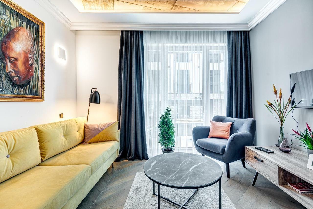 Happy Inn Presidential, Self Check-In, Parking In The Underground Garage VNO Eksteriør billede
